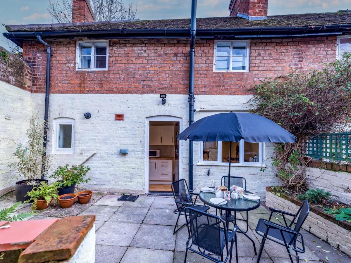 Pass The Keys Cosy 2 Bedroom Victorian Cottage ลุดโลว์ ภายนอก รูปภาพ