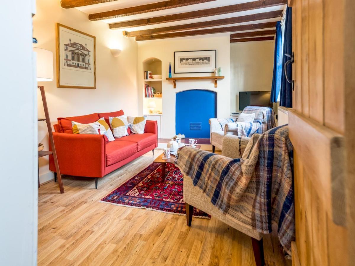 Pass The Keys Cosy 2 Bedroom Victorian Cottage ลุดโลว์ ภายนอก รูปภาพ
