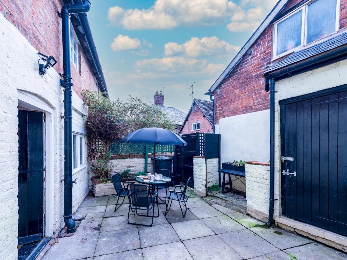 Pass The Keys Cosy 2 Bedroom Victorian Cottage ลุดโลว์ ภายนอก รูปภาพ