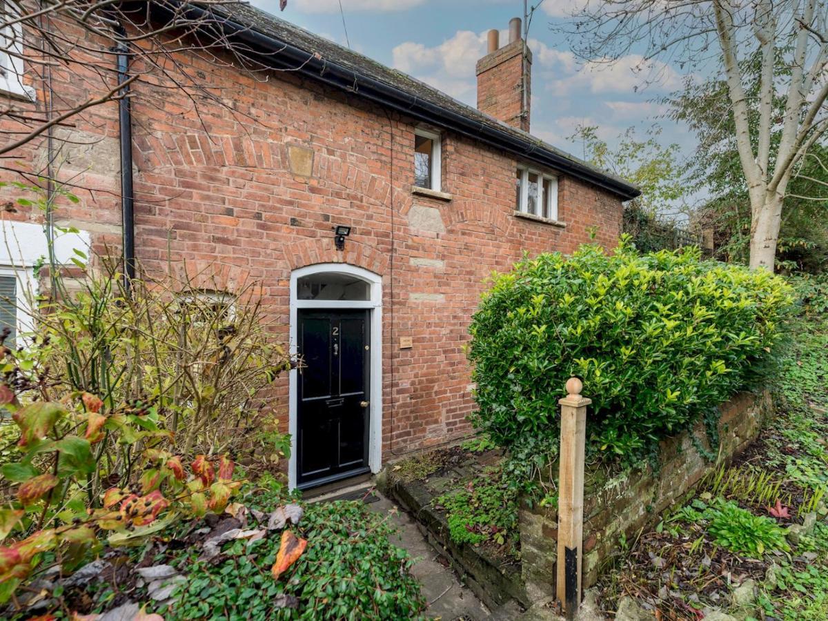 Pass The Keys Cosy 2 Bedroom Victorian Cottage ลุดโลว์ ภายนอก รูปภาพ